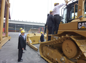 Rob Charter,APD Vice President from S'pore, accompanied by Region Manager Walt Bradbury visit to MetroCat